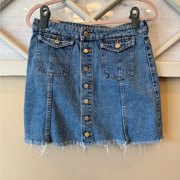 Zara Dresses & Skirts - ZARA TRF Button-Front Raw Edge Denim Skirt large size 30